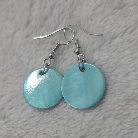 Turquoise Shell Dangle Earrings - Picture 1 of 1
